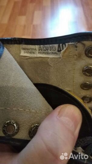 Продам коньки женские б/у 40 размер в хорошем сост