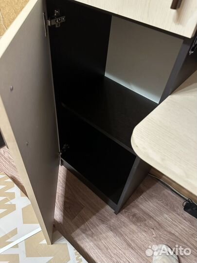 Компьютерный стол