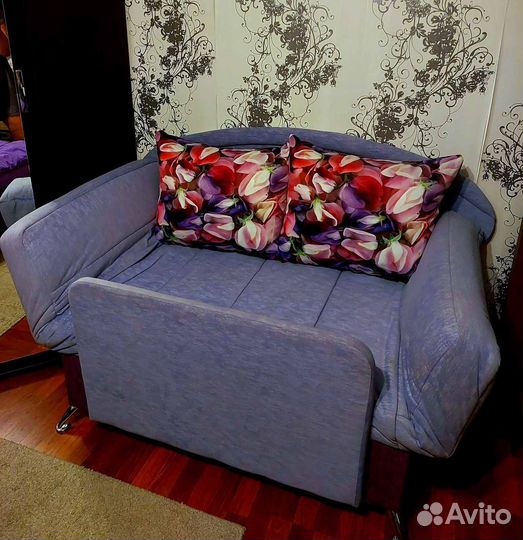 Диван б у