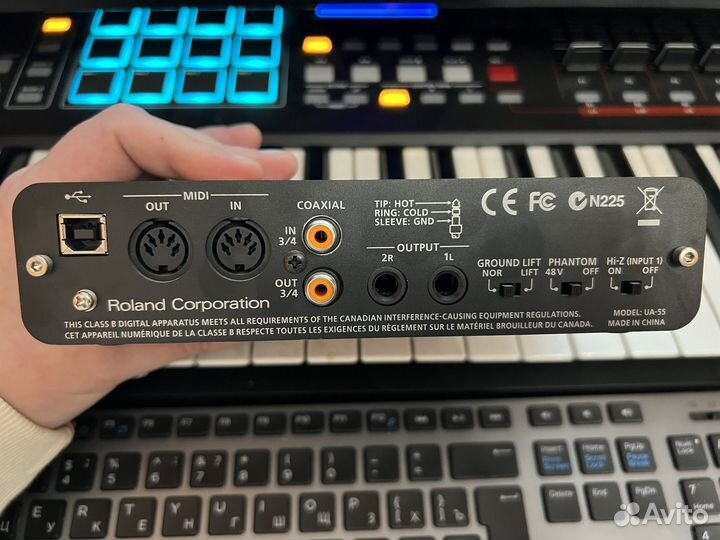 Внешняя звуковая карта Roland Quad capture ua-55