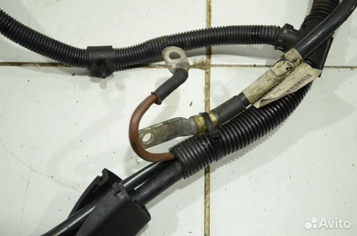 Проводка двигателя Audi Q5 8R 3.2 2010