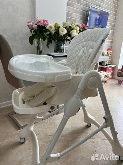 Стульчик для кормления nuovita