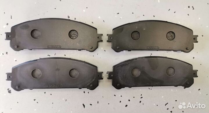 Колодки тормозные передние Toyota/Lexus