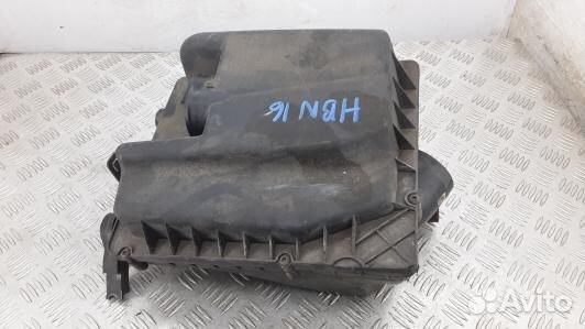 Корпус воздушного фильтра toyota avensis T27 (HBN1