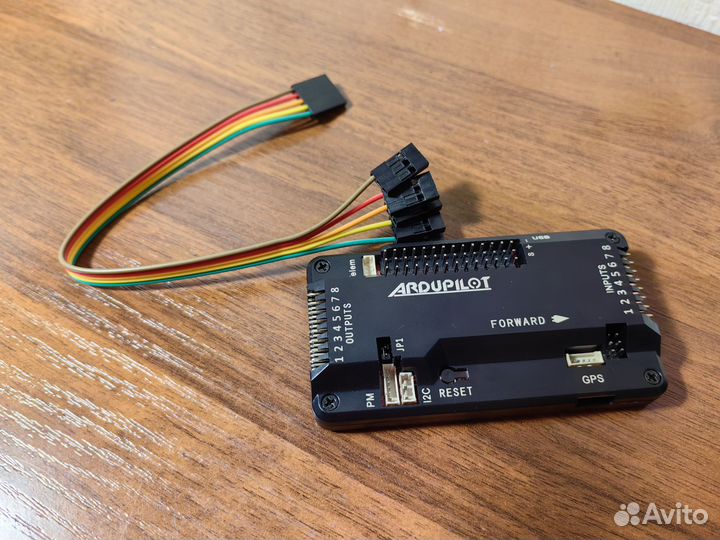 Контроллер полетела APM 2.8 с компасом на борту