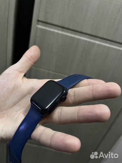 Смарт-часы Apple Watch SE 2023 40мм, dark night