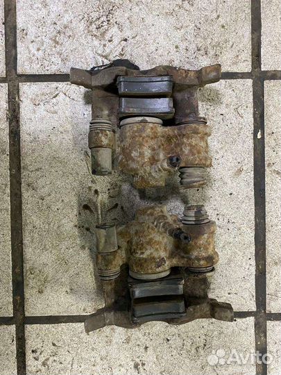 Суппорт тормозной задний peugeot 607 2.9