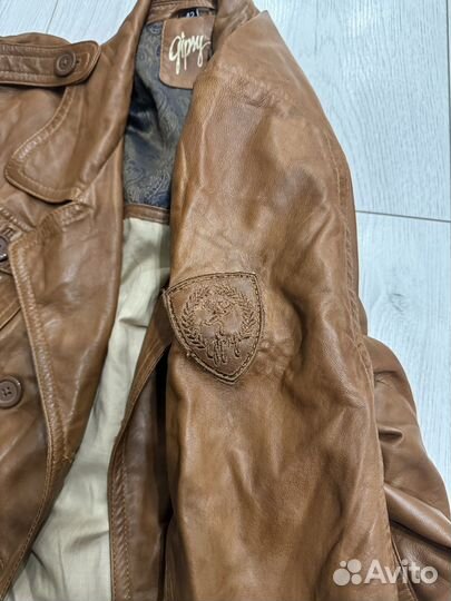 Куртка кожаная женская