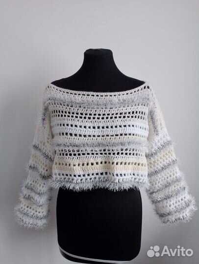 Джемпер вязаный ручной работы