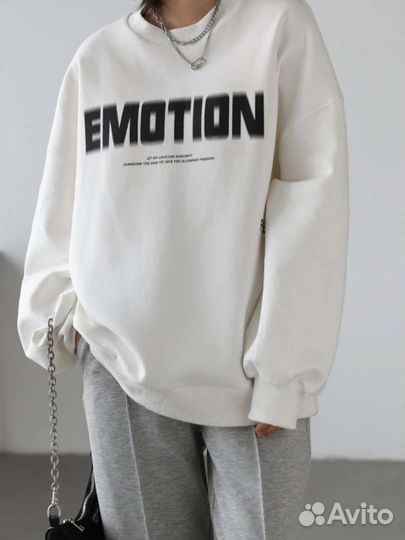 Свитшот новый