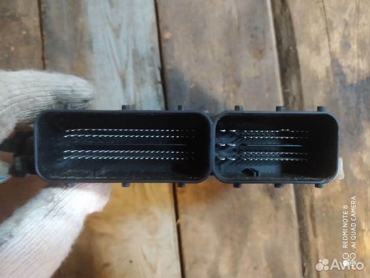 Эбу двигателя 2л Ford Focus 3