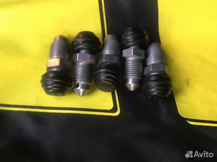 Прокачной штуцер