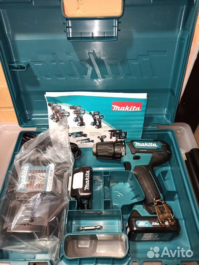 Дрель-шуруповерт Makita CXT DF333dwae