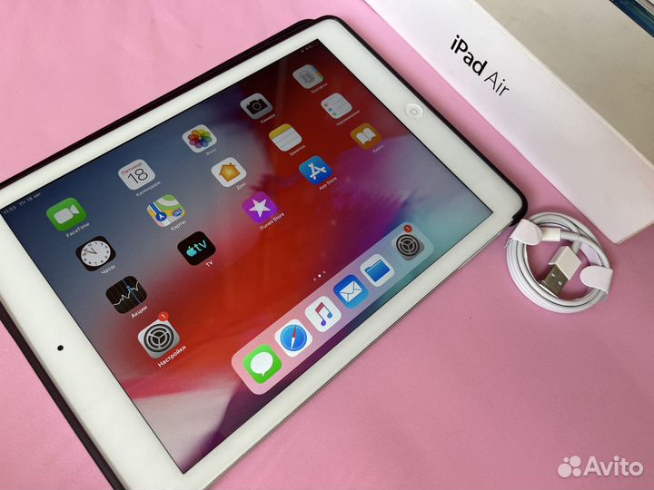 iPad Air на 32 Гб с сим (полный комплект + чехол)