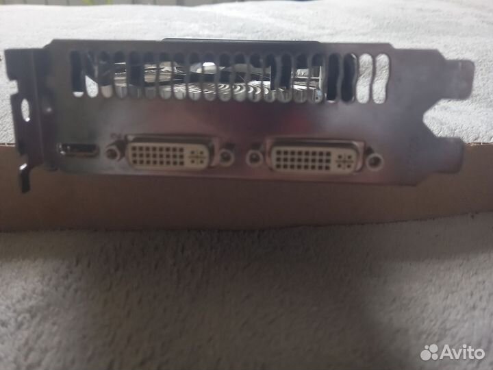 Видеокарта GTX 550 TI 1GB (Gigabyte)