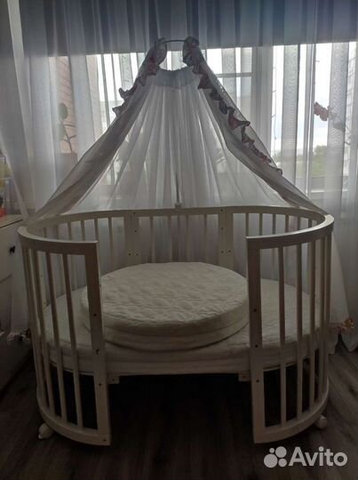 Детская кроватка трансформер круглая овальная