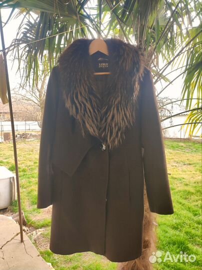 Пальто женское зимнее