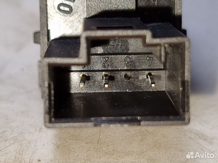 Кнопка открытия багажника фольксваген поло 2019 г