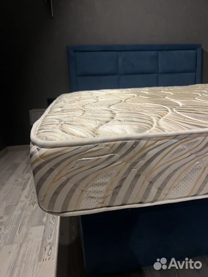 Матрас 160х200 б/у