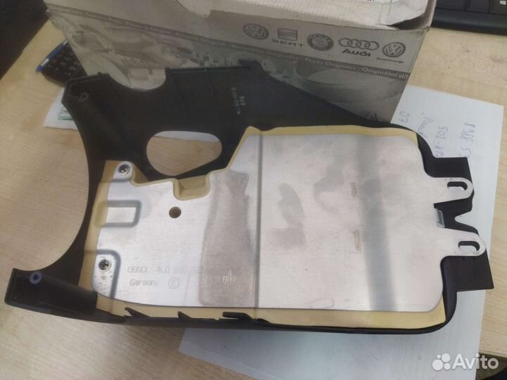 Кожух рулевой колонки Audi Q7 4L