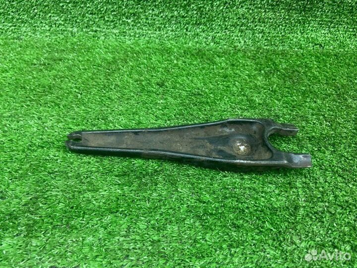 Вилка сцепления Renault Logan