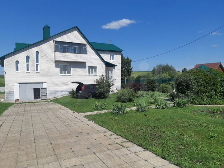 Коттедж 350 м² на участке 40 сот.