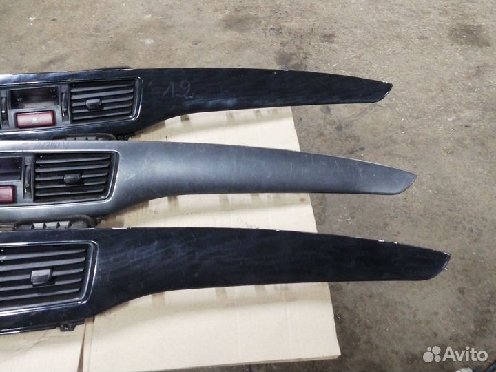 Центральная консоль торпеды Mitsubishi lancer 9