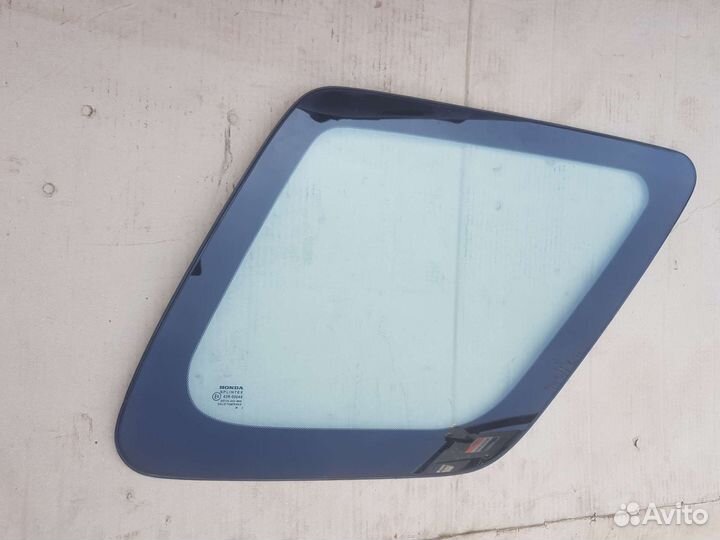 Стекло правое Honda CRV 2