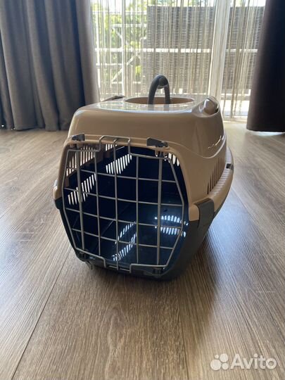 Переноска для кошек и маленьких собак