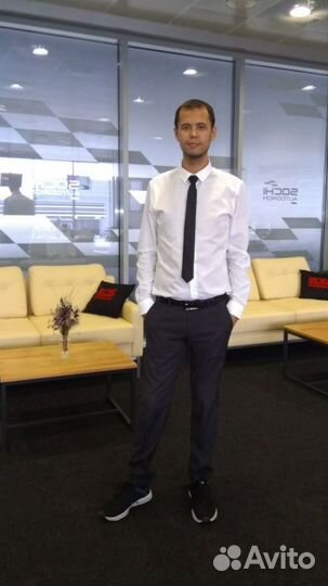 Менеджер, продавец