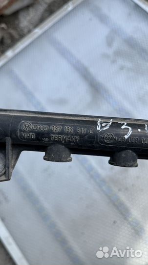 Volkswagen Passat B3 1.8 PF PB PG топливная рампа