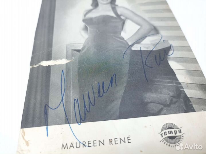Открытка с автографом Maureen Rene