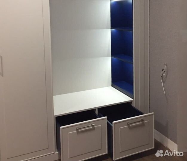 Черный шкаф