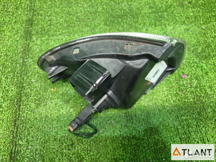 Габарит передний левый nissan presea