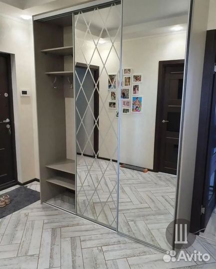 Шкаф в прихожую