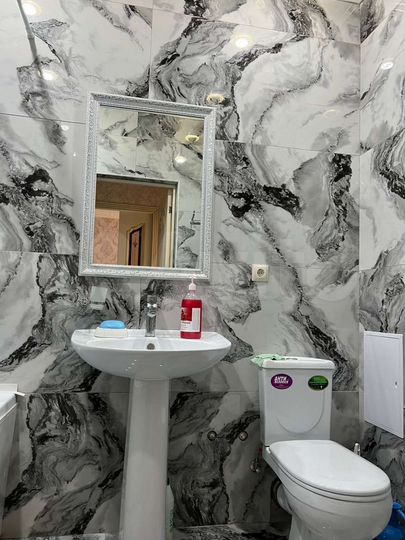 2-к. квартира, 65 м², 8/10 эт.