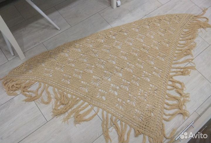 Платок шаль вязаный