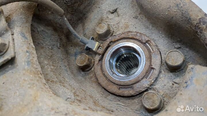 Ступица (кулак, цапфа) правая задняя Mitsubishi Outlander, 2016