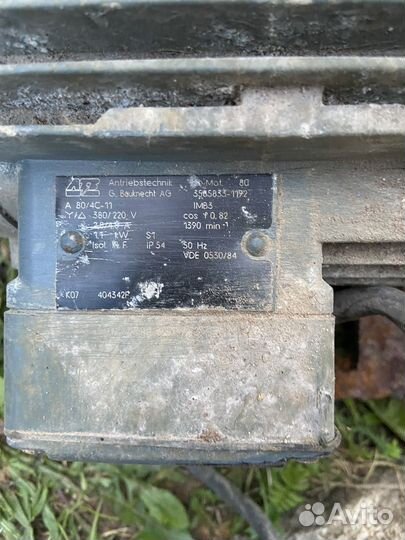 Электродвигатель и электродвигатель с редуктором