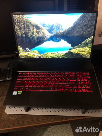 Игровой ноутбук MSI GF75 Thin