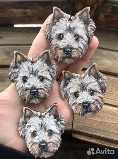 Деревянные броши и значки ручной работы на заказ