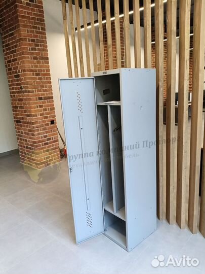 Шкаф металлический кабинка для раздевалок