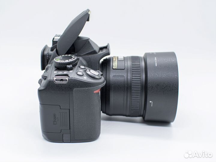 Зеркальный фотоаппарат Nikon D3100 + 50mm 1.8G
