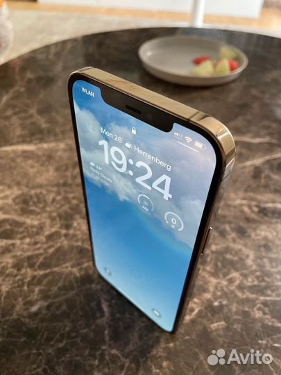 Экран на iPhone 12 pro max с установкой