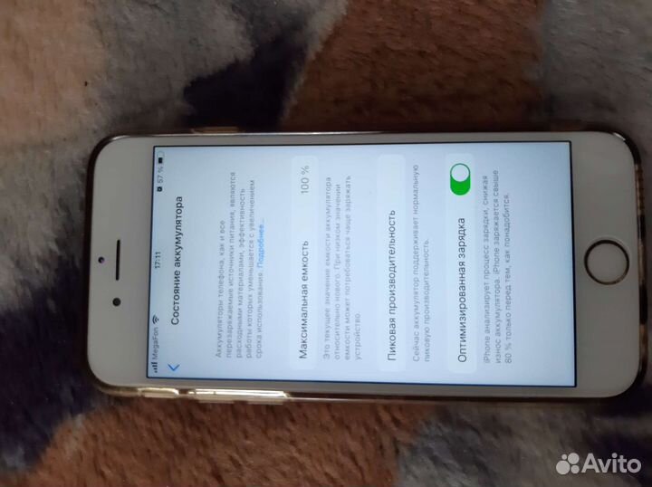 Телефон iPhone 6s