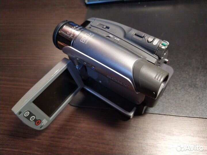Видео камера Sony dcr-hc35