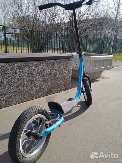 Самокат детский новый