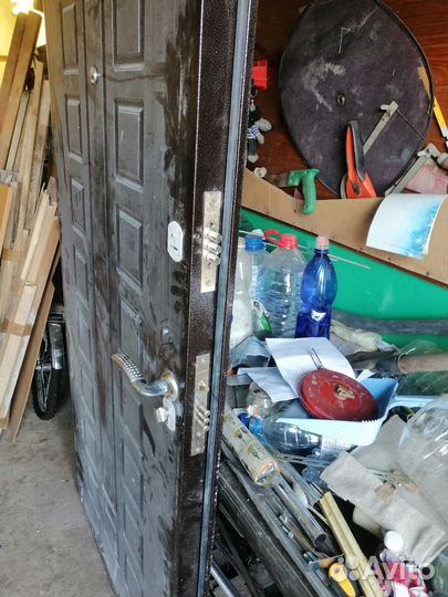 Новая входная дверь металлическая