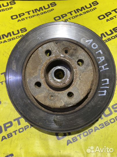 Поворотный кулак правый Renault Logan 1