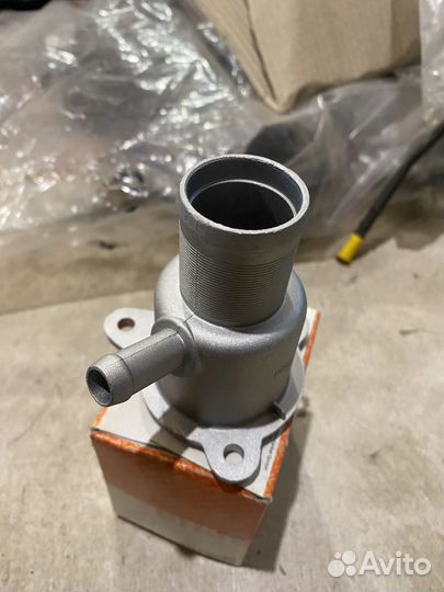 Корпус термостата renault 7700600514